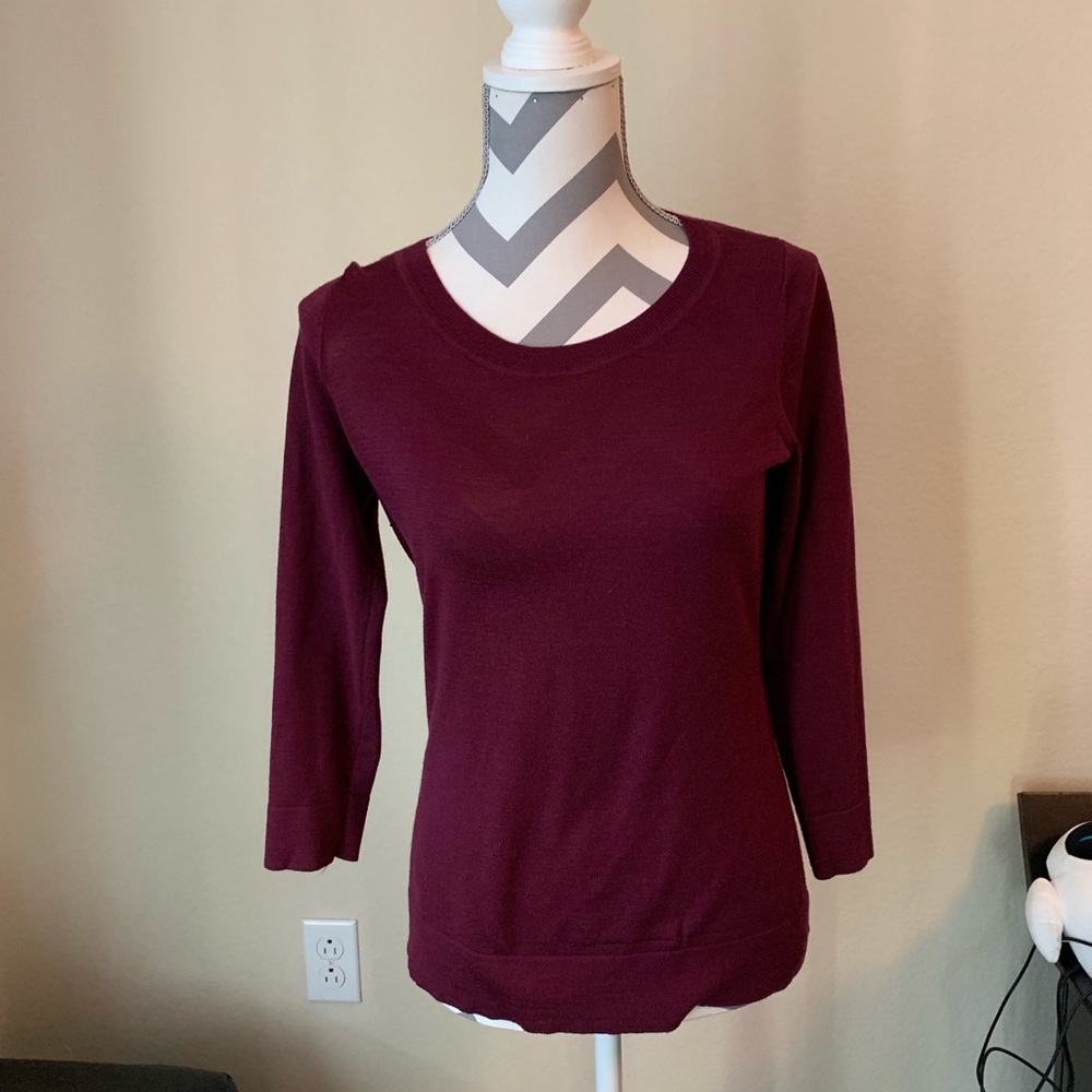 LOFT maroon pull over sweater.
